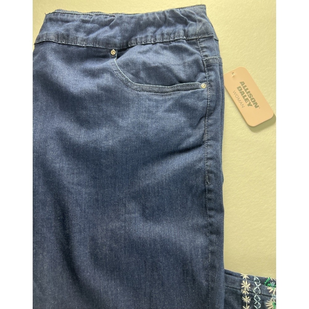 Allison Daley Womens Capri Pants 24W Floral Hem Pull-On Stretch Dk. Indigo F19 - Picture 8 of 16